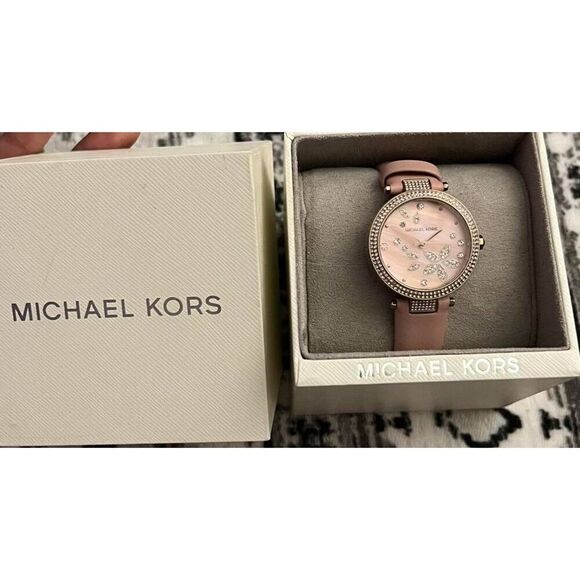 Michael Kors Parker Three Hand Blush Leather Watch MK 6808 - Picture 4 of 5